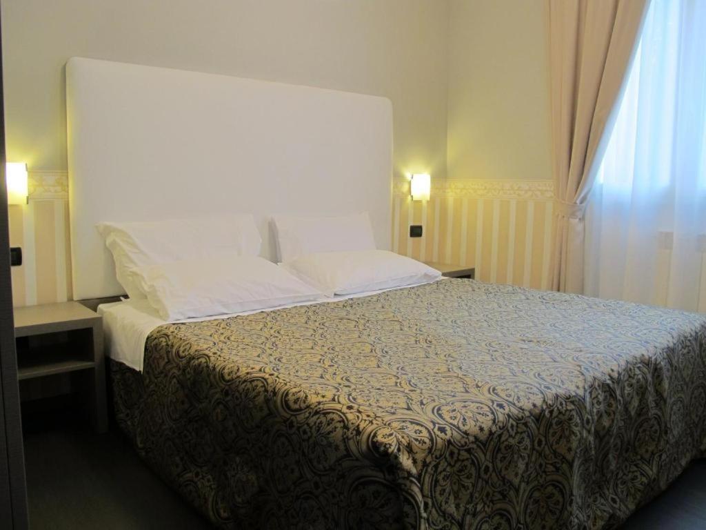 מרגרה Hotel Laguna Residence מראה חיצוני תמונה